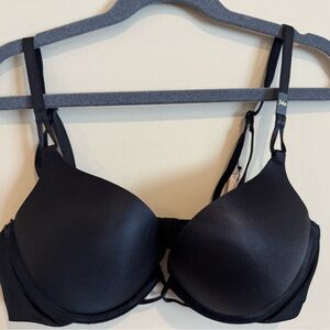New with Tag Victorias Secret Black Women's Bra 34B
